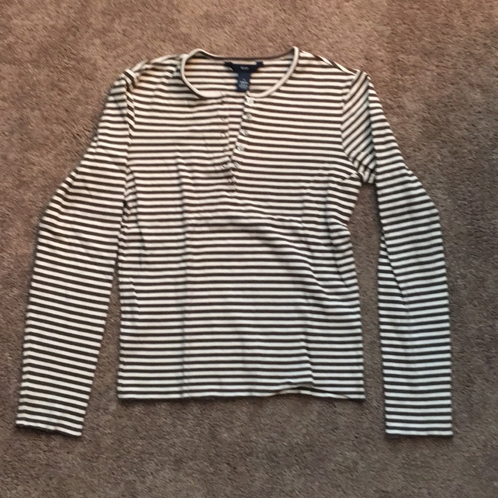 Gap cream and brown long sleeve top